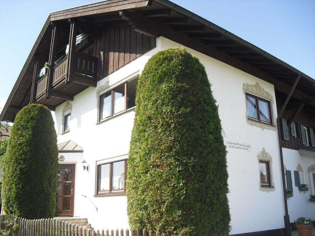 Ferienwohnungen Sonja Bernau am Chiemsee Exterior foto